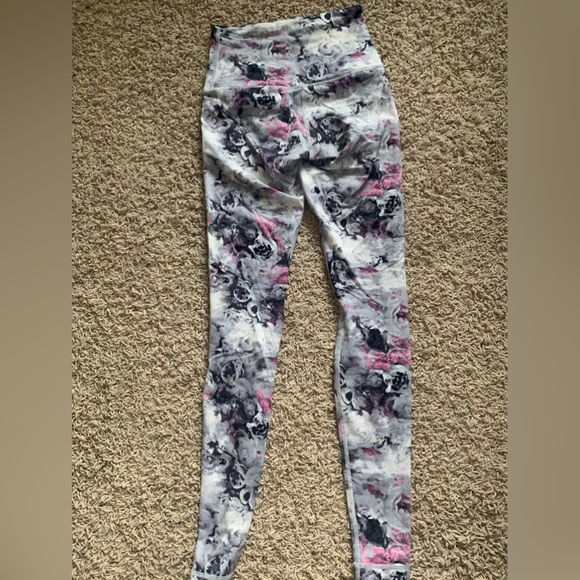 Lululemon floral leggings - Picture 1 of 2
